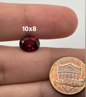 Rhodolite Garnet Oval Cut